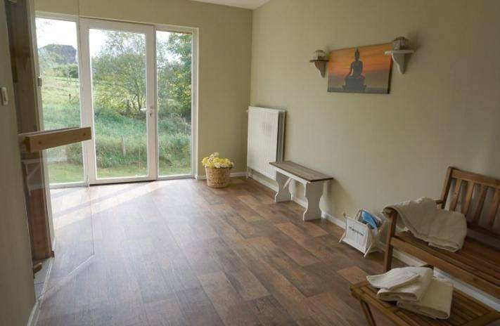 Location de vacances pour 20 personnes, avec Terrasse et Jardin ainsi que Sauna et Vue à Gedinne - 2