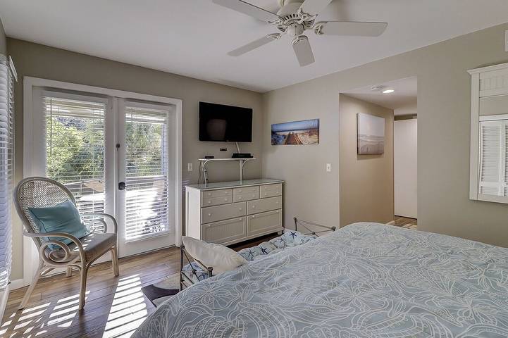 Vacation rental for 6 people, with pool and balcony, with pets in Hilton Head Island