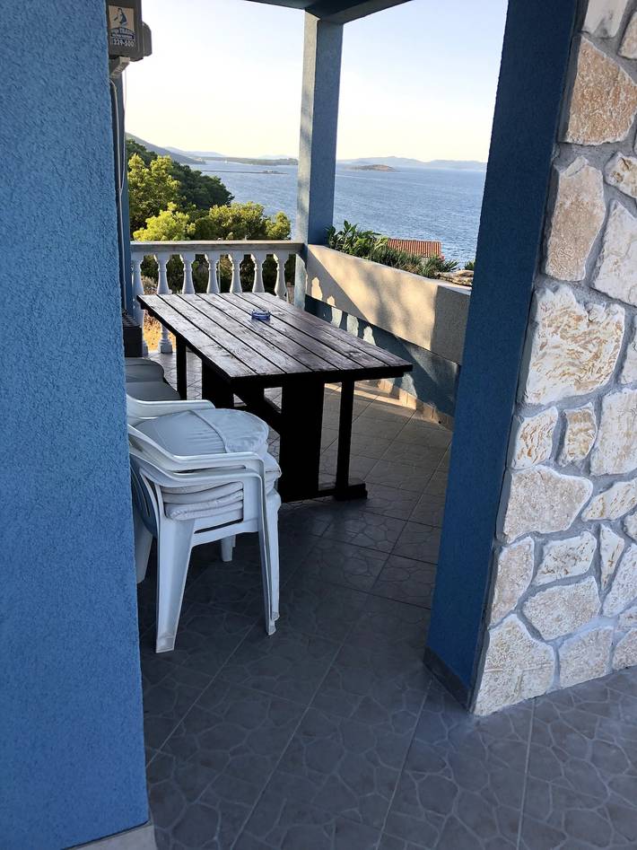 Apartament wakacyjny dla 6 osób, z balkon/ taras, zwierzęta dozwolone w Dugi Otok