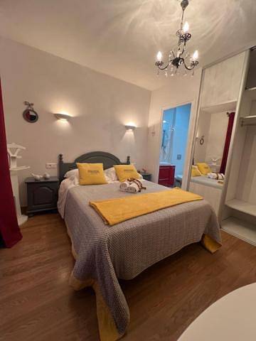 Chambre d’hôte pour 5 personnes, avec bassin pour enfant ainsi que vue et jardin à Les Herbiers