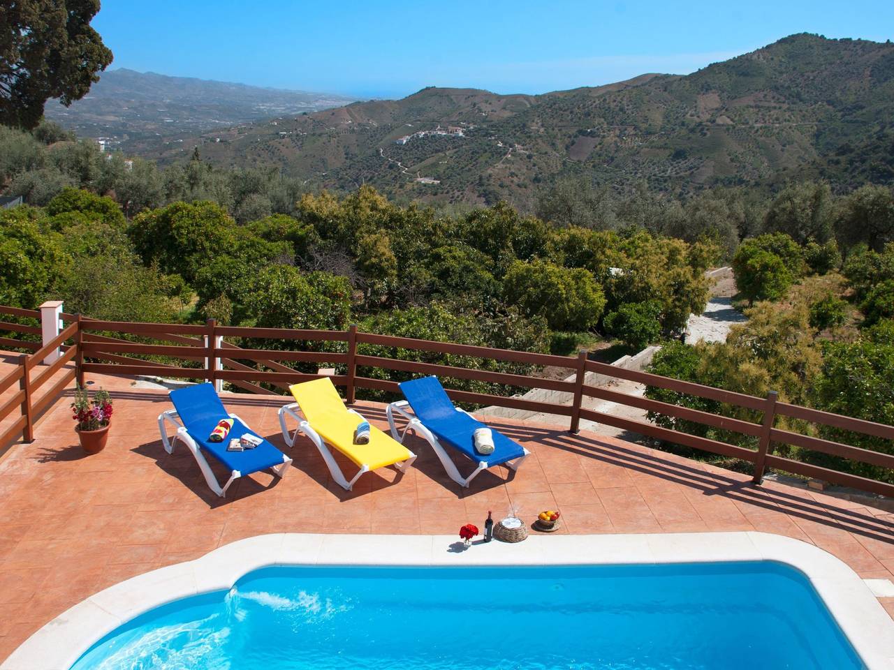 Villa La Noria, mit privatem Pool, Wifi, Garten in Comares, Provincia de Málaga
