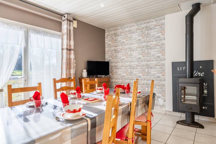 Location de vacances pour 6 personnes, avec jardin dans Sèvremont - 2