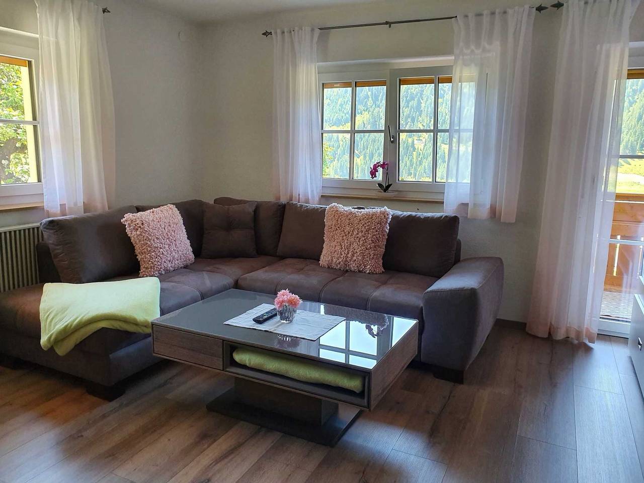 Ganze Ferienwohnung, Hieb's Hoamatl - Ferienwohnung Krinnen in Nesselwängle, Außerfern