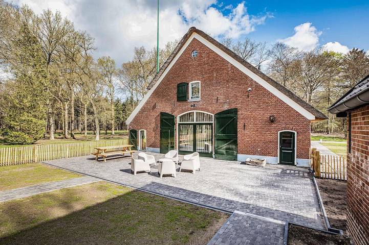 Location de vacances pour 12 personnes, animaux acceptés dans Nijverdal