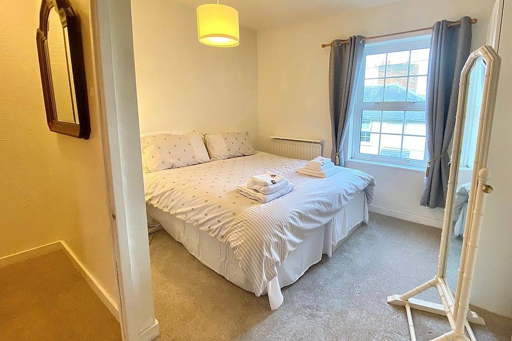 Bumblebee Cottage - a 19th Century Cottage in Area of Outstanding Natural Beauty in Hertfordshire