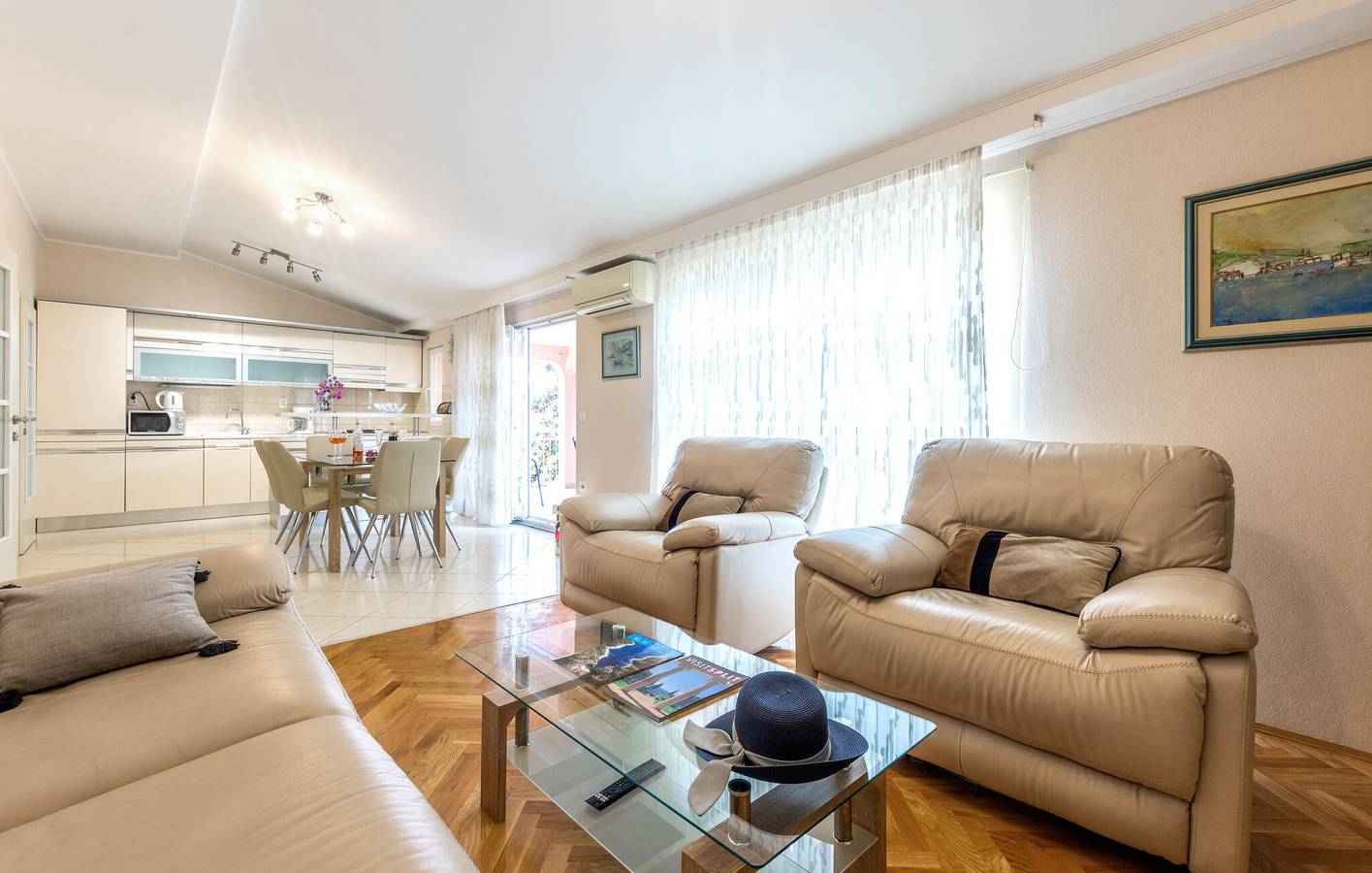 Ganze Ferienwohnung, Ferienwohnung für 6 Personen mit Terrasse in Kastel Novi, Kaštela