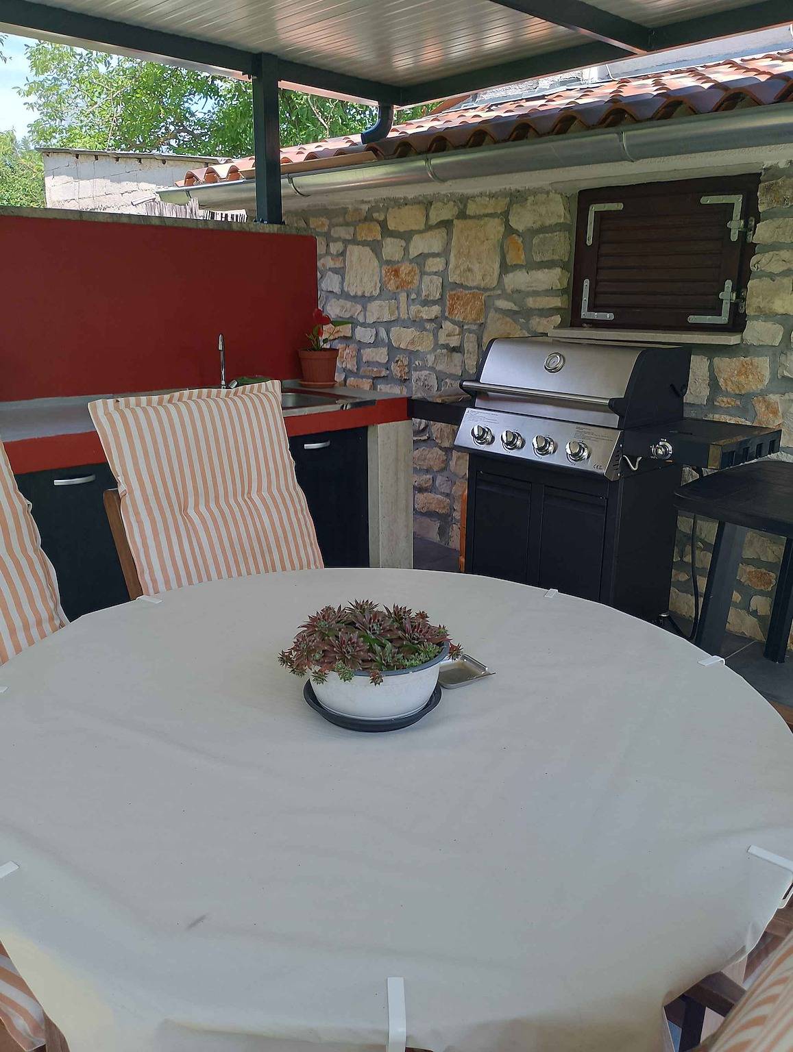 Ferienhaus in der Natur und ruhiger Lage  in Kršan, Ostküste Istrien