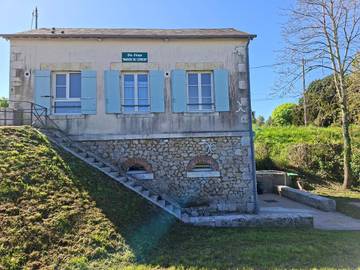 Location de vacances pour 8 personnes, avec vue et jardin à Jargeau