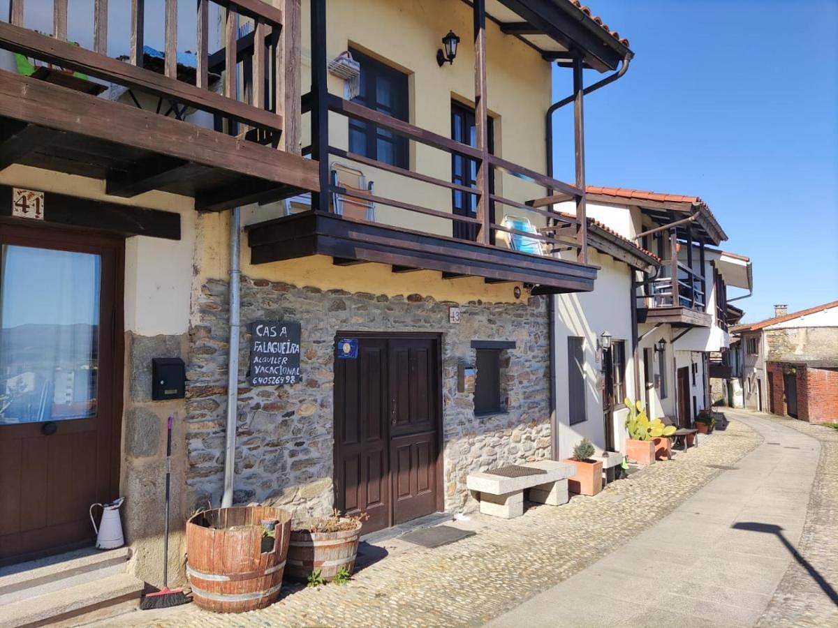 Two-Bedroom House in Monforte de Lemos, Reserva da Biosfera Ribeira Sacra e Serras do Oribio e Courel