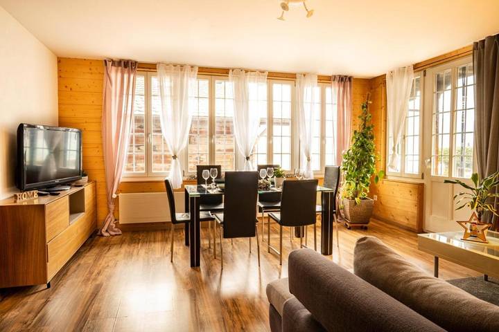 Ferienwohnung für 5 Personen, mit Terrasse und Garten sowie Ausblick in Brienz