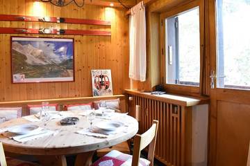 Gîte pour 5 personnes, avec balcon dans Patinoire De Meribel