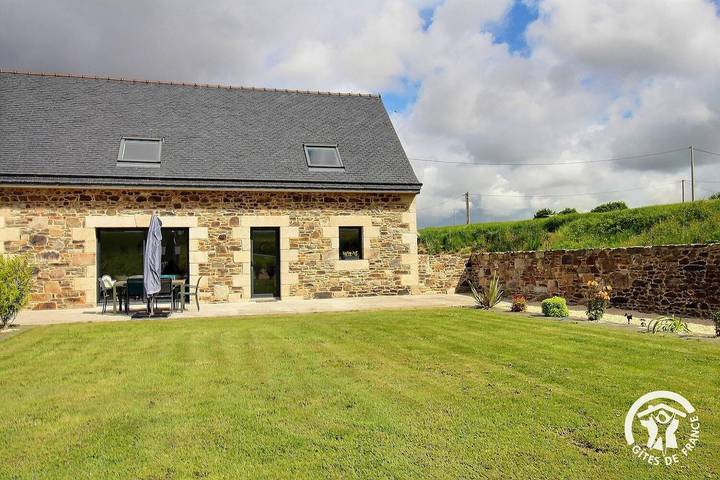 Gîte pour 6 personnes, avec jardin et terrasse à Minihy-Tréguier