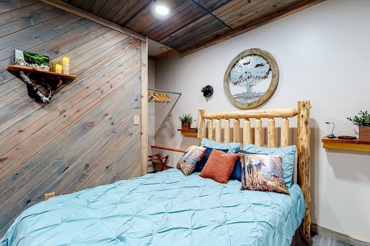 Vacation apartment for 2 people, with hot tub and terrace as well as yard in Great Smoky Mountains National Park
