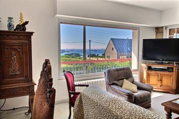 Gîte pour 9 personnes, avec terrasse et jardin dans Buguélès