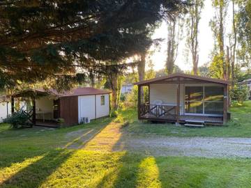 Gîte pour 4 personnes, avec terrasse et piscine, animaux acceptés à Camon