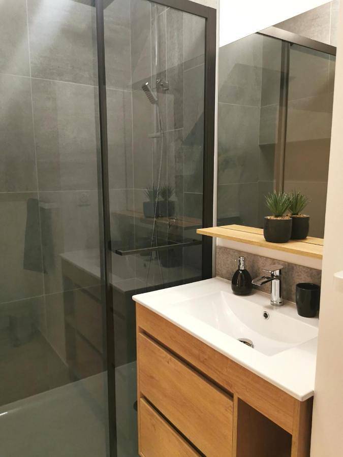 Location de vacances pour 6 personnes, avec terrasse et sauna à Saint-Clément (Yonne)