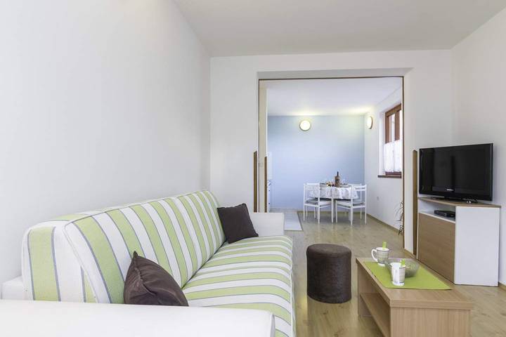 Appartement entier, One-Bedroom E2 with Balcony in Tar in Tar (Croatia), Tar-Vabriga