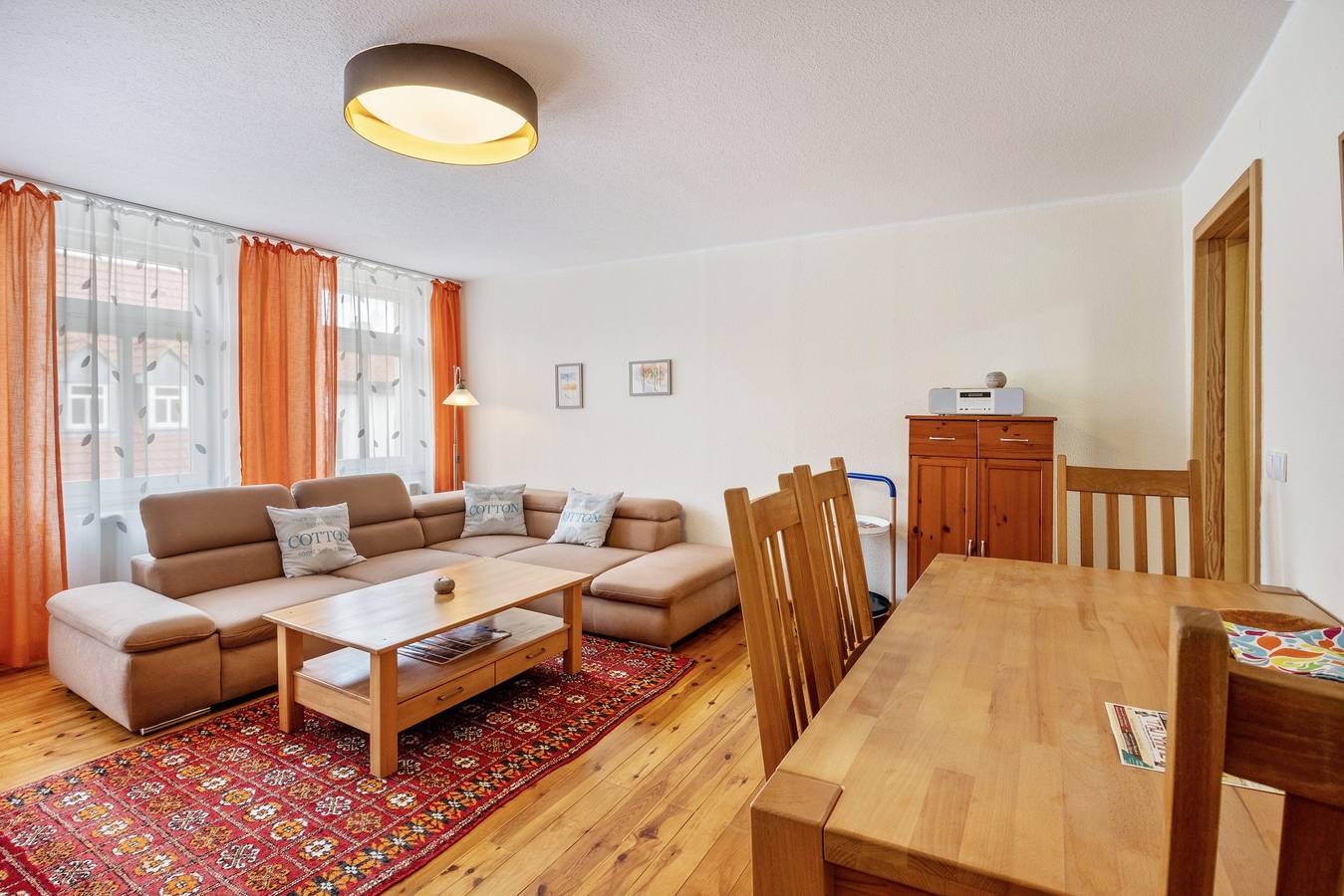 Ganze Wohnung, Ferienwohnung "Sonnenschein" mit Gemeinschaftsterrasse und Gemeinschaftsgarten in Naumburg, Saale-Unstrut