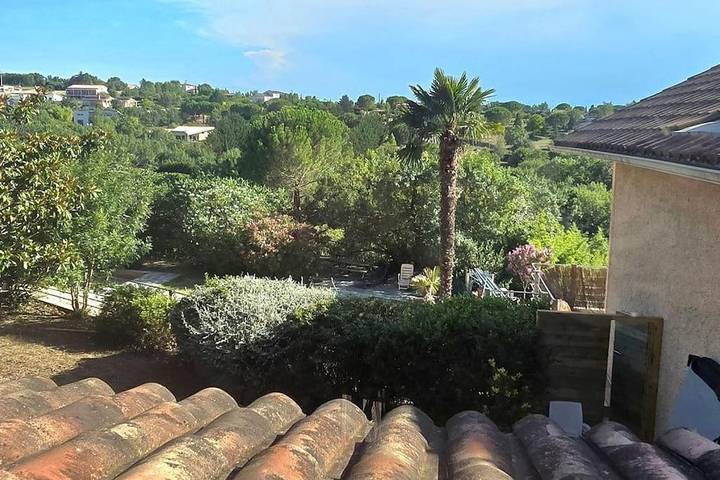 Location de vacances pour 4 personnes, avec vue ainsi que piscine et jardin à Vieille-Toulouse - 4
