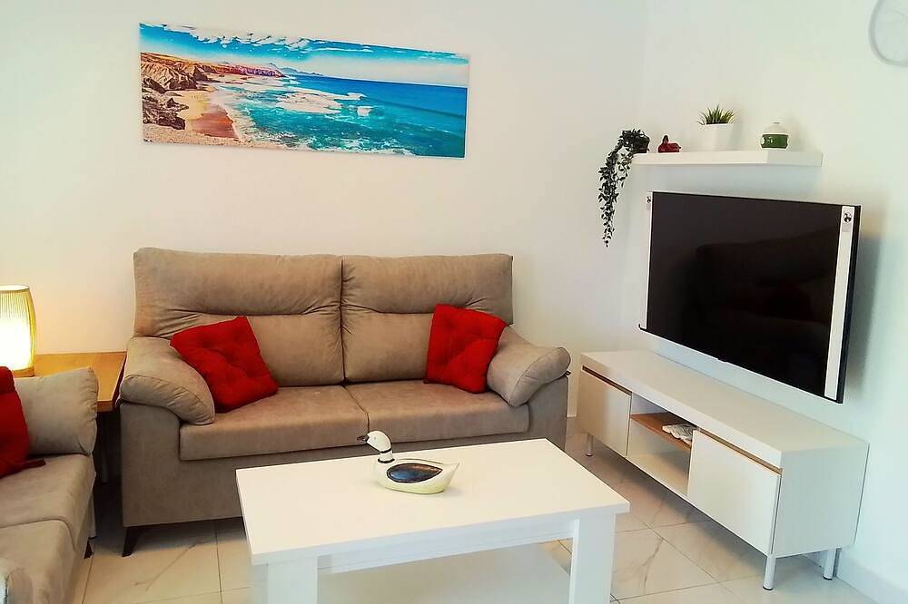 Hel leilighet, New: Playa Flamenca, apartment Amalia, 61m2, close to the beach and La Zenia. in Playa Flamenca, Orihuela