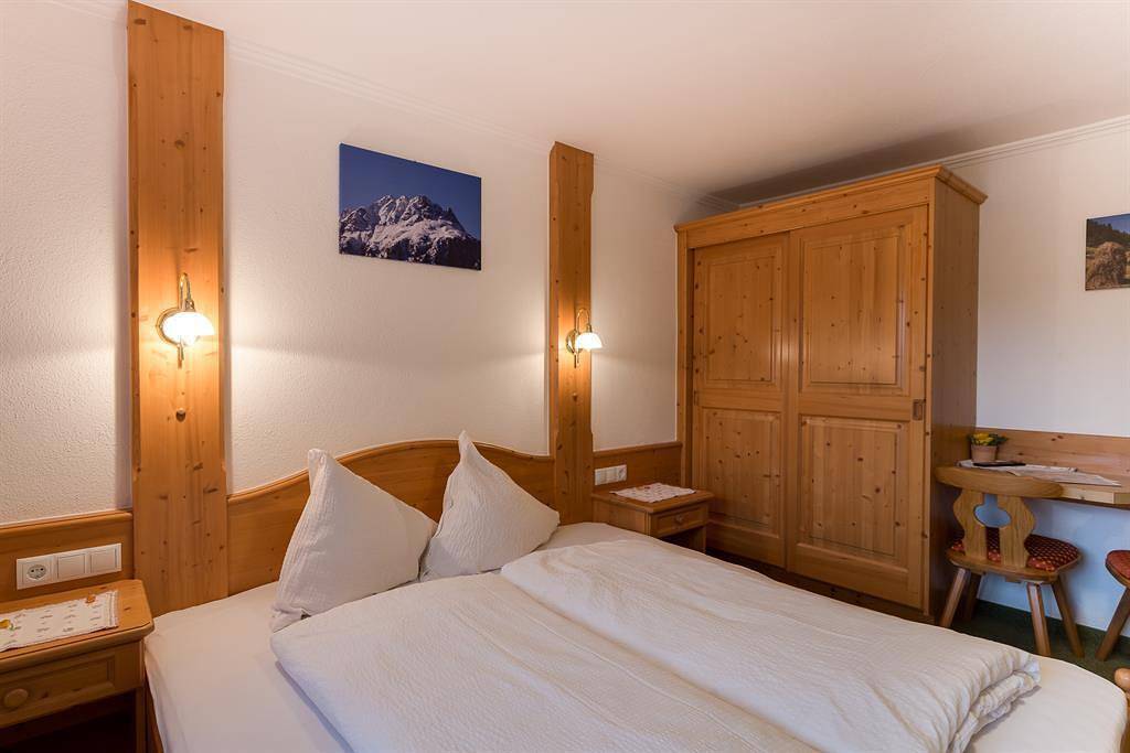 Ganze Ferienwohnung, Doppelzimmer ohne Balkon in Längenfeld, Ötztal