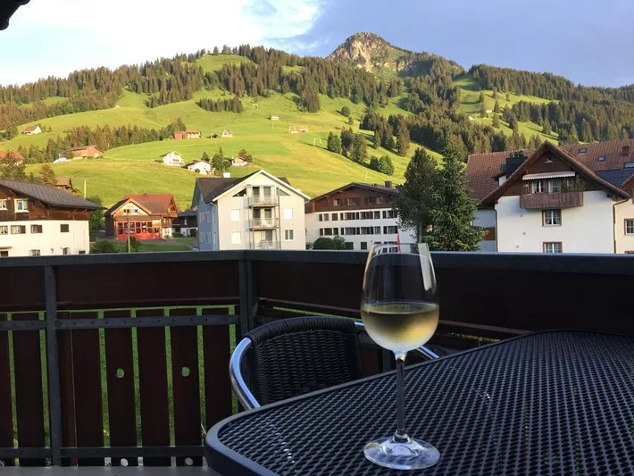 Ferienwohnung für 4 Personen, mit Ausblick und Terrasse - 1