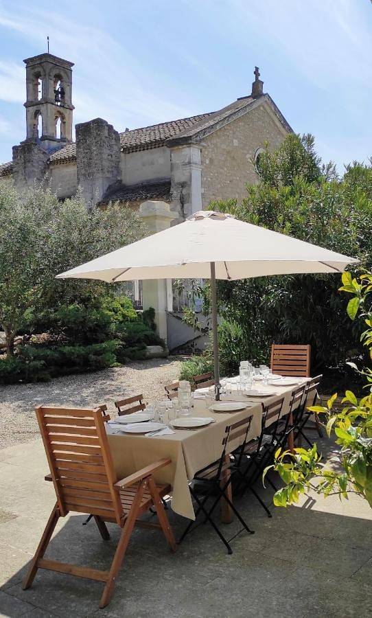 Location de vacances pour 10 personnes, avec Terrasse ainsi que Jardin et Vue à Verquières
