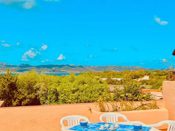 Casa de vacaciones para 7 personas, con terraza y vistas además de piscina y jardín - 1