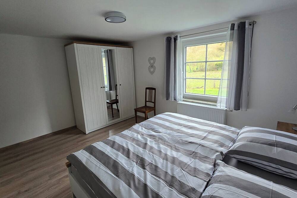Ganze Wohnung, Gemütliche Ferienwohnung im malerischen Stadtdorf Uehrde in Osterode, Harzvorland
