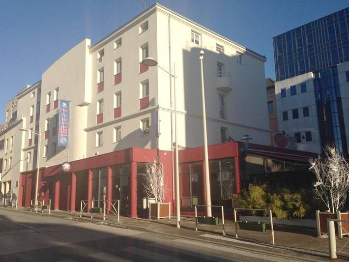 Hôtel pour 2 personnes, avec terrasse à Oyonnax - 3