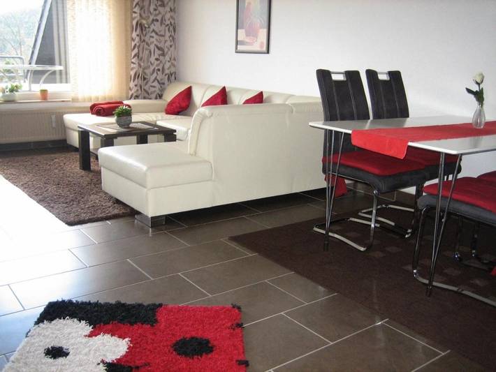 Ferienwohnung für 2 Personen, mit Balkon und Terrasse sowie Seeblick und Ausblick in Niedersfeld - 4