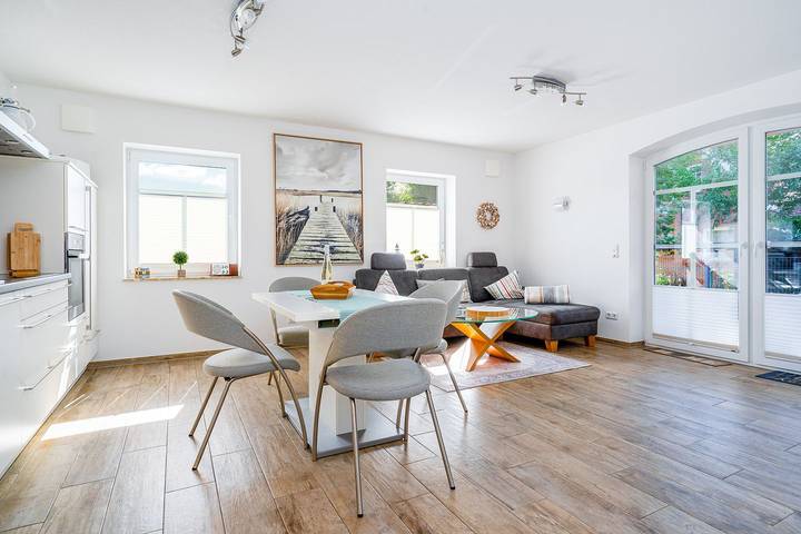 Ferienwohnung für 4 Personen, mit Terrasse und Garten in Krummhörn