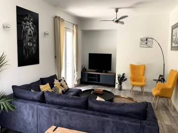 Location De Vacances pour 10 Personnes dans Le Rouret, Région de Cannes, Photo 2