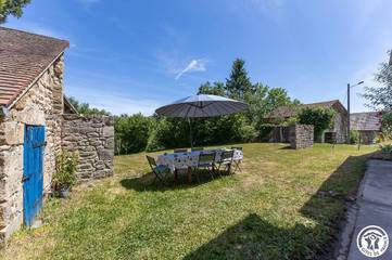 Gîte pour 6 personnes, avec jardin et terrasse à Pionsat