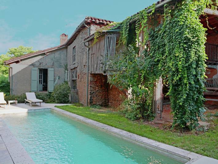 Location de vacances pour 8 personnes, avec Terrasse et Piscine à Campagne-d'Armagnac