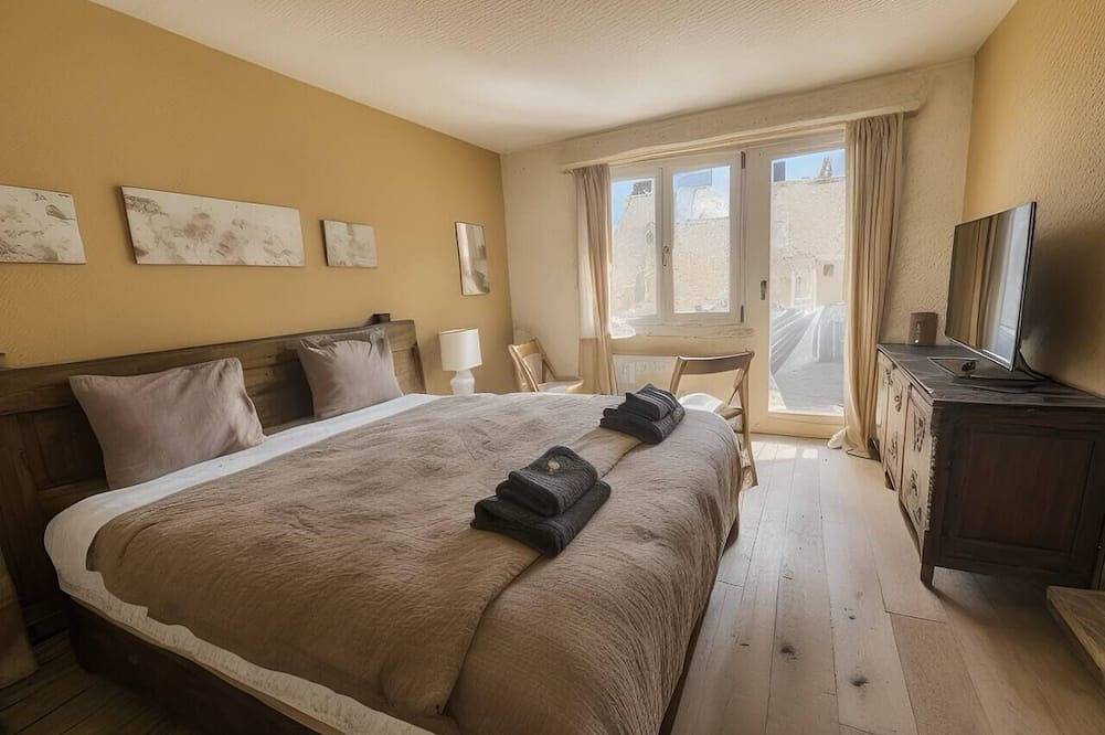 Ganze Wohnung, Elegant Studio in Zurich w/ Balcony (302-16) in Zürich 50 Oerlikon, Zürich