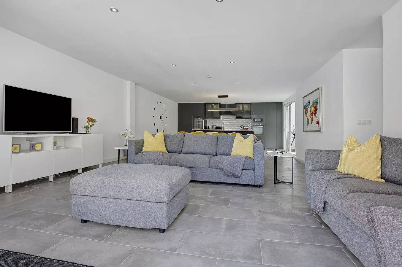 Villa Pacifica met verwarmd zwembad, terras, zithoek & Wi-Fi in Corralejo, La Oliva