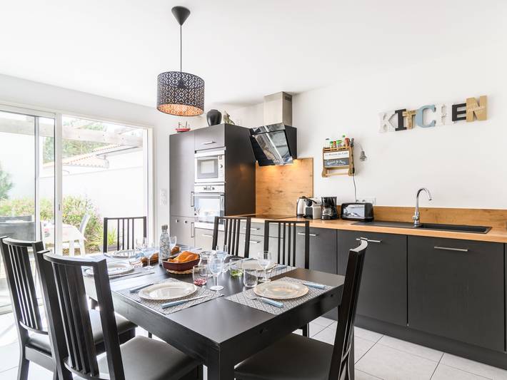 Gîte pour 6 personnes, avec jardin et terrasse, animaux acceptés à Mimizan - 2