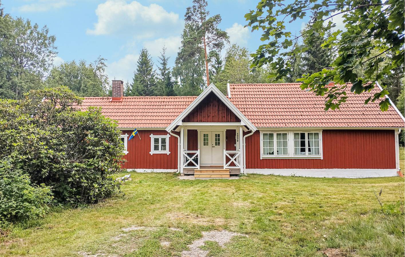 Hus för 6 Personer med trädgård in Osby och omgivningar
