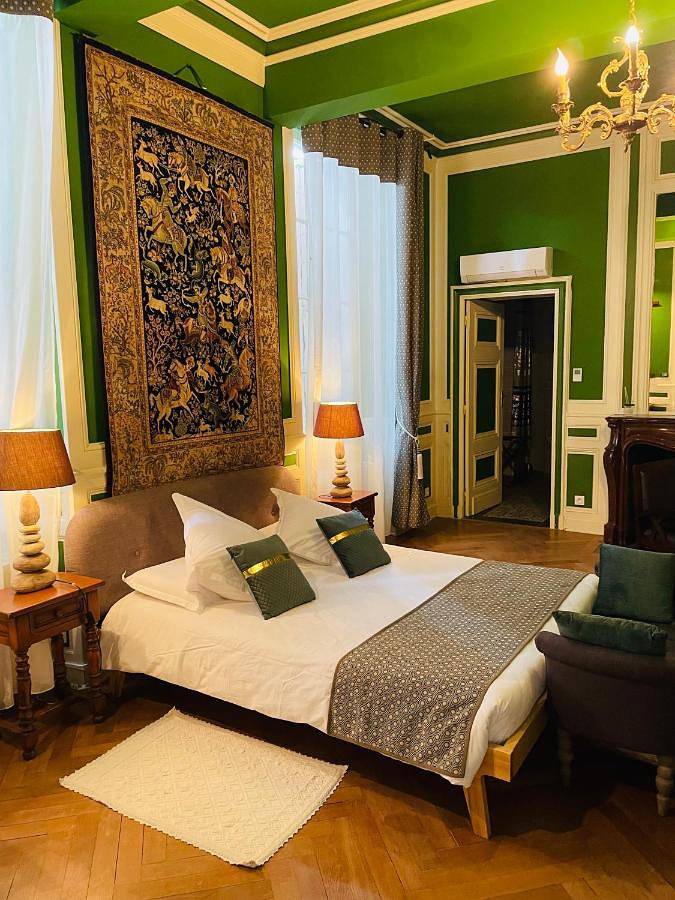 Hôtel pour 3 personnes, avec Terrasse et Jacuzzi ainsi que Jardin et Sauna à Aiguillon - 3
