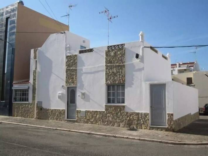 Villa para 4 pessoas, com jardim em Monte Gordo