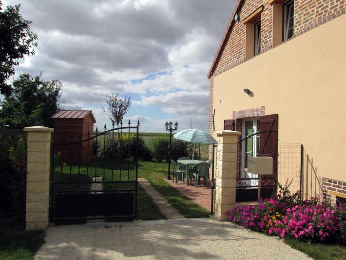 Gîte pour 4 personnes, avec jardin et terrasse, animaux acceptés dans Eure-et-Loir - 2