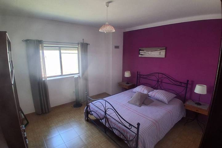 Holiday House 15 Minutes From The Beach (1st Floor) in Arazede, Coimbra District
