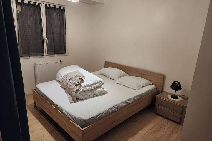 Location de vacances pour 7 personnes, avec jardin à Tréveneuc - 2