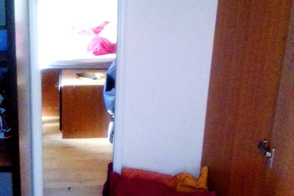 Ganze Wohnung, Nice Flat,2km city,1min Tram,car park,wifi,kitchen in Mannheim, Kurpfalz