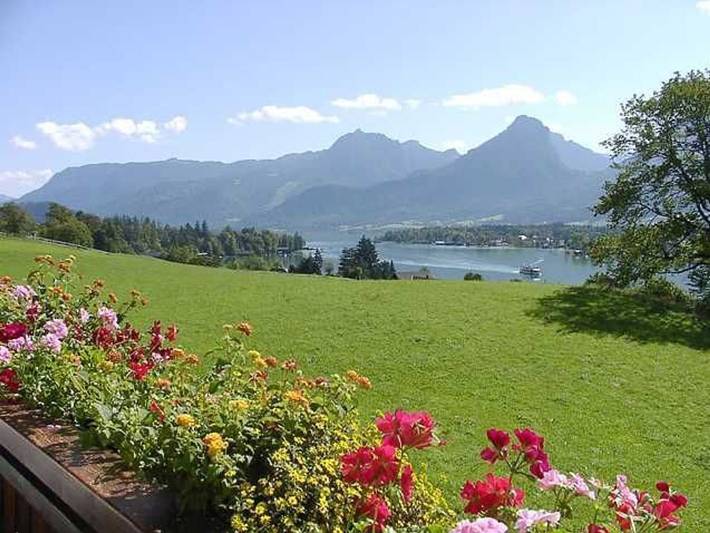 Ferienwohnung für 4 Personen, mit Garten und Seeblick am Wolfgangsee - 2