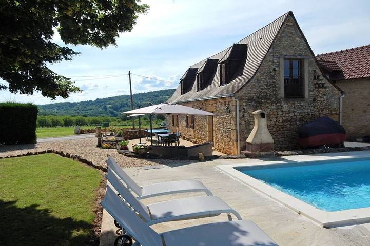 Maison de vacances pour 6 personnes, avec piscine ainsi que jardin et terrasse