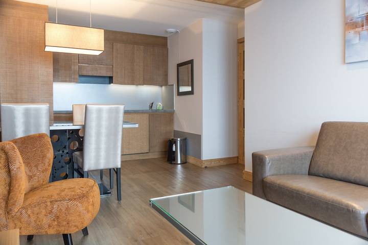 Gîte pour 6 personnes, avec sauna ainsi que piscine et balcon dans Arc 2000 - 2