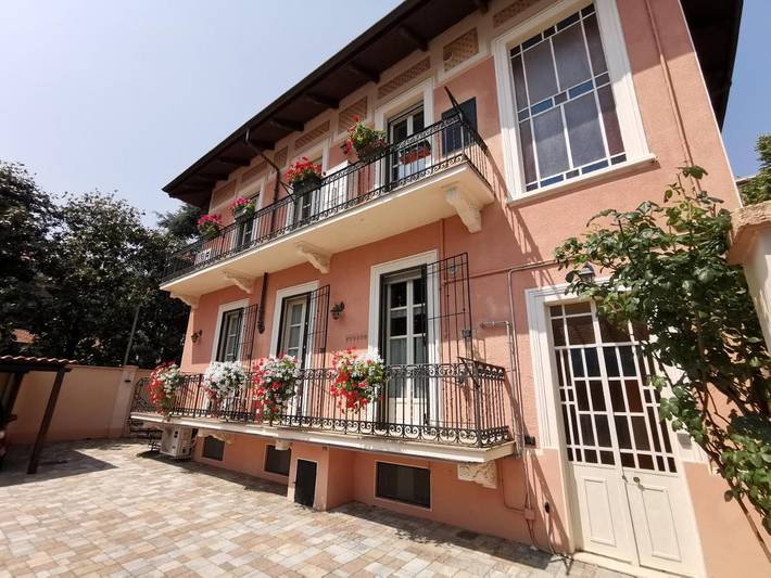 B&b per 4 persone, con Balcone e Giardino nonché Panorama a Collegno