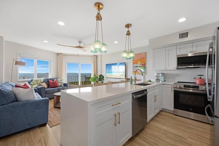 Ferienhaus für 5 Personen, mit Terrasse und Whirlpool sowie Pool - 1